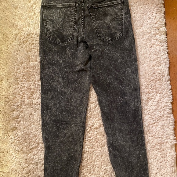 Women’s Levi’s Super Skinny - Picture 2 of 4